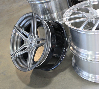 Strasse Wheels SV2 Deep Concave Duoblock