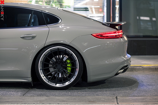 Фото дисков Anrky AN39 Черный сатин на Porsche Panamera III