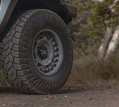 Фото дисков Black Rhino AXLE на Toyota 4Runner V