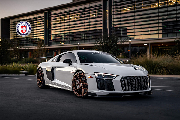 Фото дисков HRE P101SC Глянцевая бронза на Audi R8 (4S)
