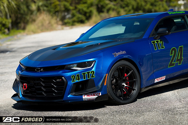 Фото дисков BC Forged RZ05 Черный матовый на Chevrolet Camaro VI