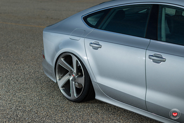 Фото дисков Vossen CG-210T Глянцевый лак на Audi A/RS 7 (4G)