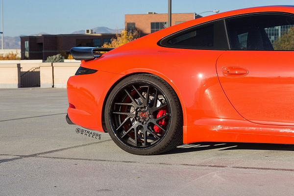 Фото дисков Strasse Wheels SM7T Deep Concave Другой цвет на Porsche 911 VII