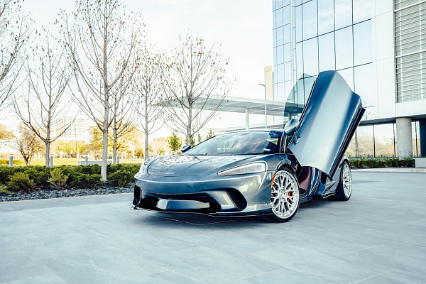 Фото дисков Strasse Wheels SV10M Deep Concave FS Глянцевый лак на McLaren 650S