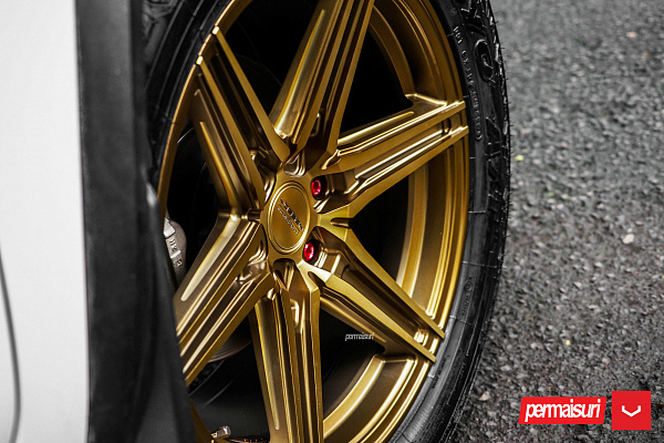 Фото дисков Vossen HF6-2 Глянцевое темное золото на Toyota Fortuner II