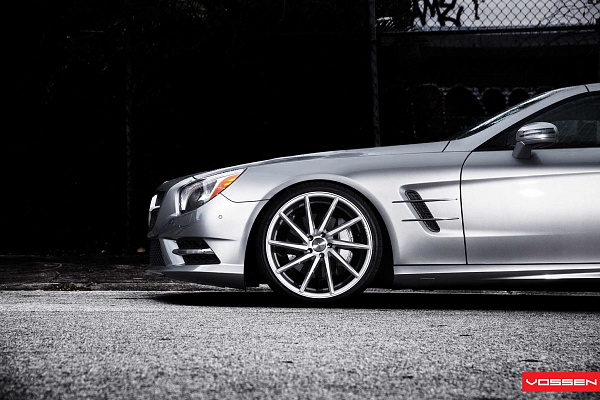 Фото дисков Vossen CVT Серебро на Mercedes-Benz SL (R230)