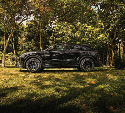 Фото дисков Brixton Forged PF13-RS Aerotech на Porsche Cayenne III