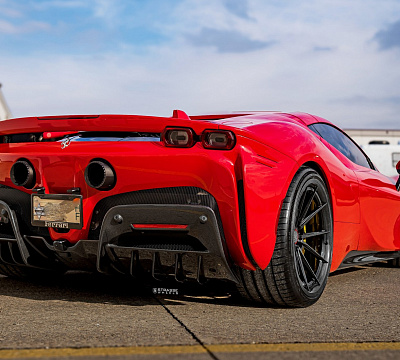 Фото дисков Savini SV10 на Ferrari SF90