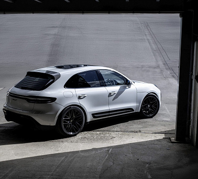 Фото дисков Bola FLZ на Porsche Macan I