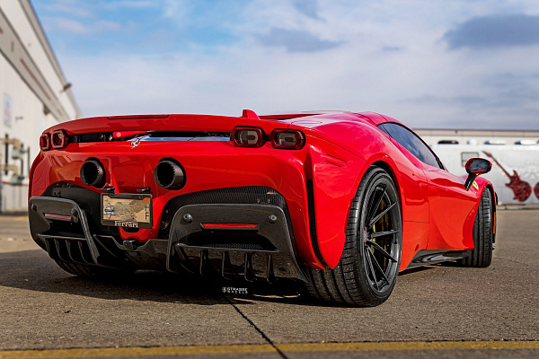 Фото дисков Savini SV10 Другой цвет на Ferrari SF90