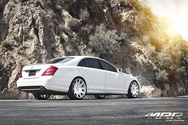 Фото дисков MRR HR3 Полированный лак на Mercedes-Benz S-Class (W221)