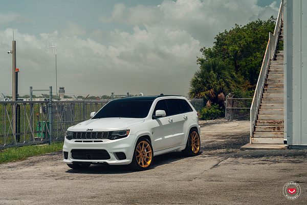 Фото дисков Vossen EVO-2 Глянцевая медь на Jeep Grand Cherokee IV