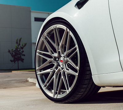 Фото дисков Vossen EVO-5R на Tesla Model S