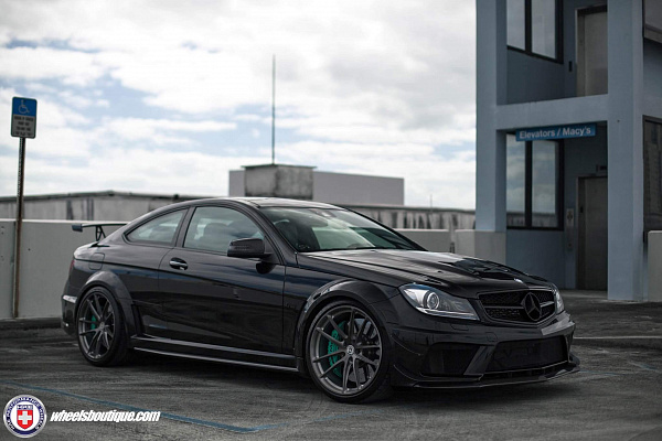 Фото дисков HRE P104 Глянцевый темный лак на Mercedes-Benz C-Class (W204)