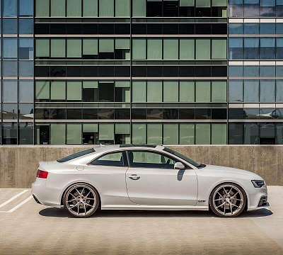 Фото дисков HRE P101 на Audi A/S/RS 5 (8T)