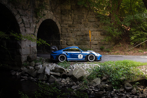 Фото дисков Brixton Forged TR11 AERO1 Белый глянец на Porsche 911 VIII