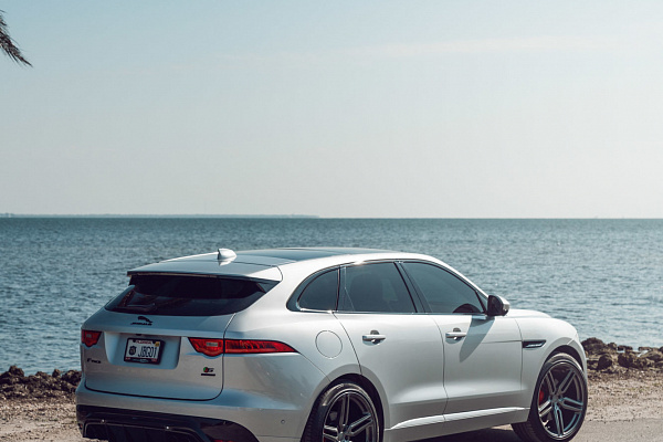 Фото дисков Vossen HF-1 Сатиновый графит на Jaguar F-Pace