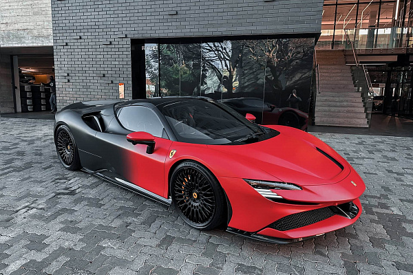 Фото дисков Brixton Forged TR20 Черный сатин на Ferrari SF90
