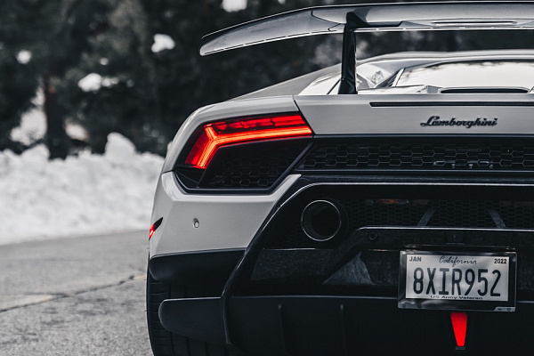 Фото дисков Brixton Forged PF10 Черный сатин на Lamborghini Huracan
