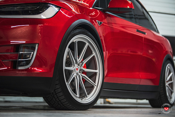 Фото дисков Vossen ML-X2 Серебро на Tesla Model X
