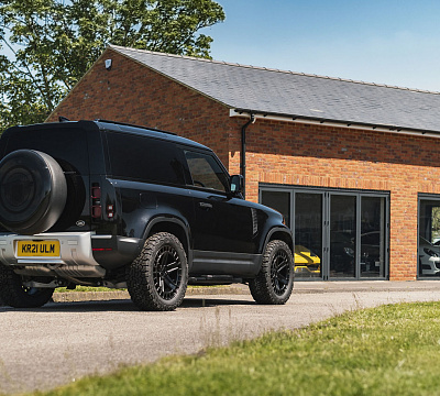 Фото дисков Black Rhino ALSTON на Land Rover Defender II
