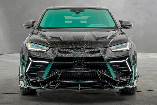 Фото дисков Mansory YN.5 Черный глянец на Lamborghini Urus