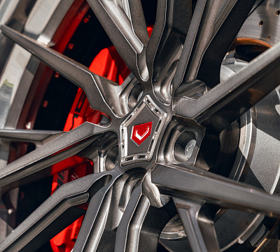 Фото дисков Vossen M-X4T (3-Piece) на Mercedes-Benz AMG GT I