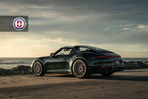 Фото дисков HRE 300 GTS Сатиновая шампань на Porsche 911 VIII