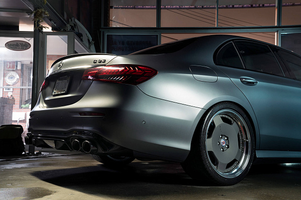 Фото дисков HRE 544 Сатиновый графит на Mercedes-Benz E-Class (W213, S213, C238)