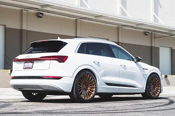 Фото дисков Brixton Forged HS1 Сатиновая медь на Audi E-tron