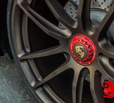 Фото дисков HRE P104 на Porsche 911 VII