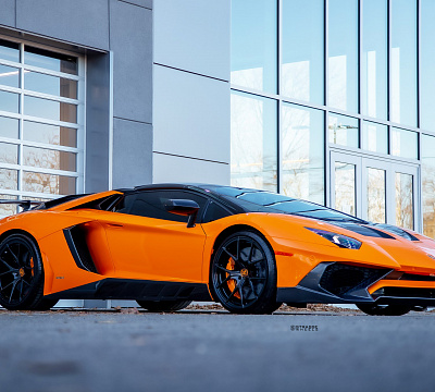 Фото дисков Strasse Wheels SM5R Deep Concave Monoblock на Lamborghini Aventador