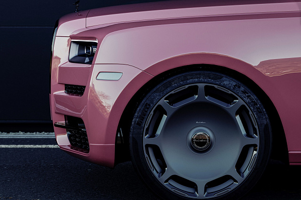 Фото дисков Brixton Forged LX14 Черный сатин на Rolls-Royce Cullinan