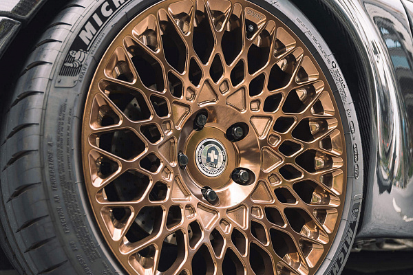 Фото дисков HRE 501M Глянцевая бронза на Porsche 911 III