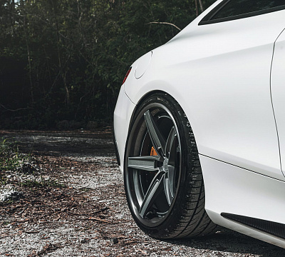 Фото дисков Anrky AN35 на Mercedes-Benz S-Class (W222, C217)