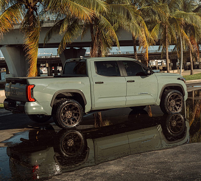 Фото дисков 4PLAY 4P83 на Toyota Tundra III