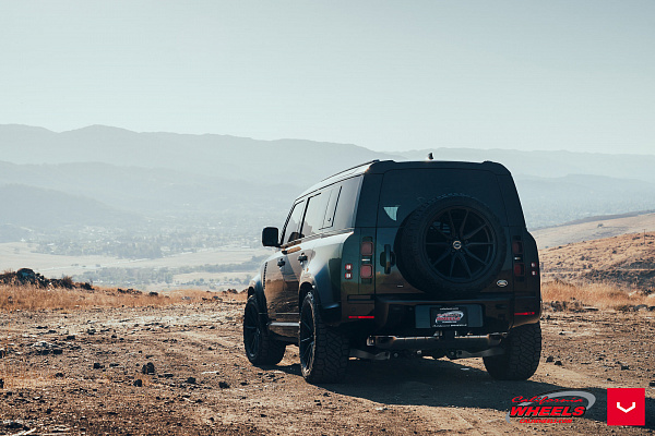 Фото дисков Vossen HF-3 Черный сатин на Land Rover Defender II