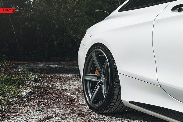 Фото дисков Anrky AN35 Сатиновый графит на Mercedes-Benz S-Class (W222, C217)
