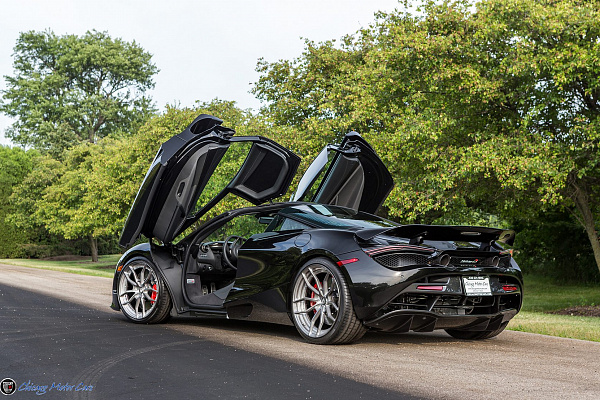 Фото дисков Anrky AN21 Глянцевый тонированный лак на McLaren 720S