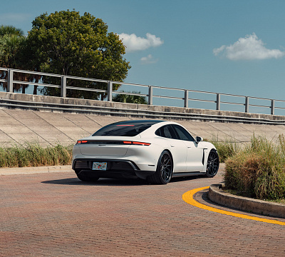 Фото дисков Vossen M-X3 (3-Piece) на Porsche Taycan I
