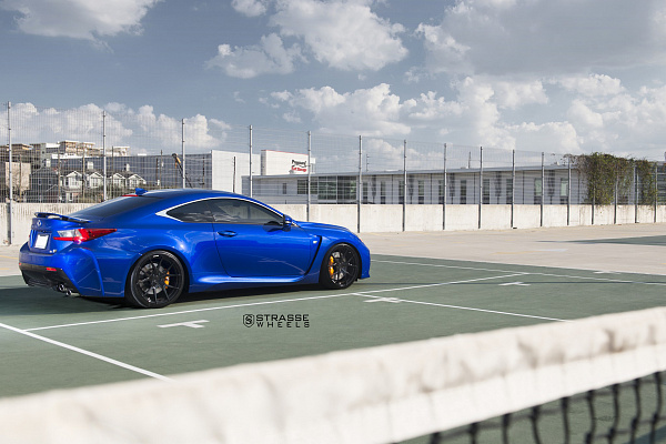 Фото дисков Strasse Wheels SM5R Deep Concave Monoblock Черный глянец на Lexus RC