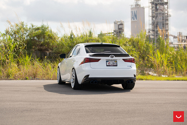 Фото дисков Vossen VFS-10 Серебро на Lexus IS II