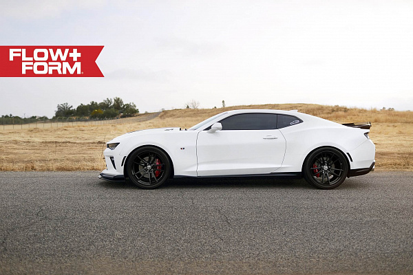 Фото дисков HRE FF04 Черный глянец на Chevrolet Camaro VI