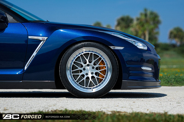 Фото дисков BC Forged LE81 // MLE81 Глянцевый лак на Nissan GT-R