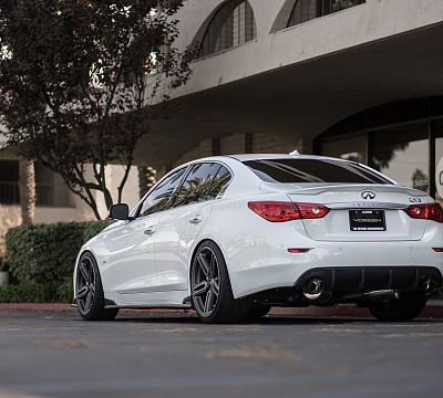 Фото дисков Vossen HF-1 на Infiniti Q50