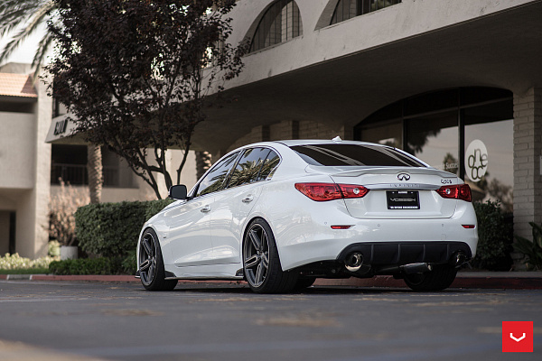 Фото дисков Vossen HF-1 Алмазная проточка на Infiniti Q50