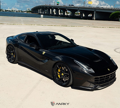 Фото дисков Anrky AN12 на Ferrari F12