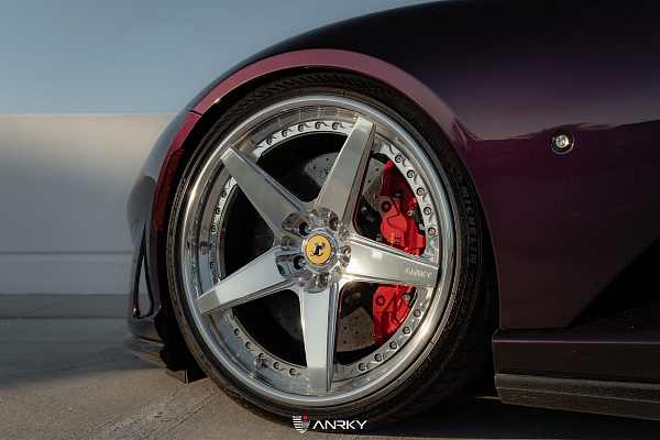 Фото дисков Anrky RS5.3 Полированный лак на Ferrari 812