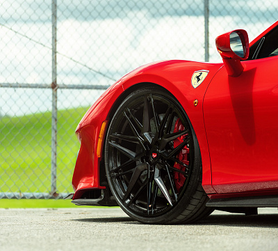 Фото дисков Vossen EVO-5 на Ferrari 488