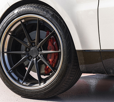 Фото дисков Strasse Wheels SV10 Deep Concave FS на Land Rover Range Rover Sport II